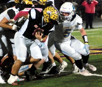 St. Marys comes up empty vs. Oak Glen, 24-0